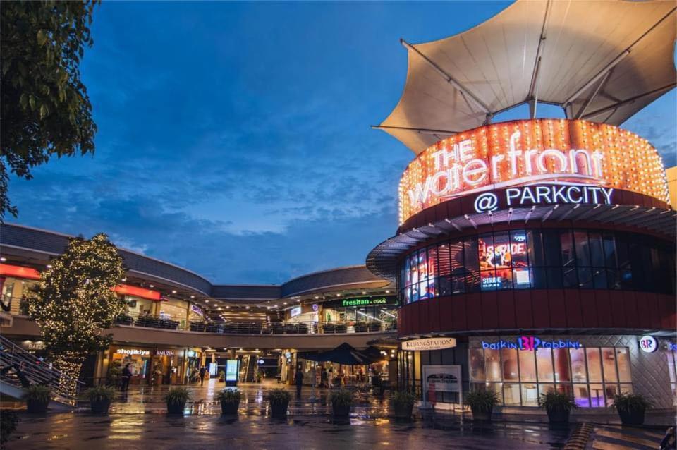 Ala Muji Menjalara Kuala Lumpur