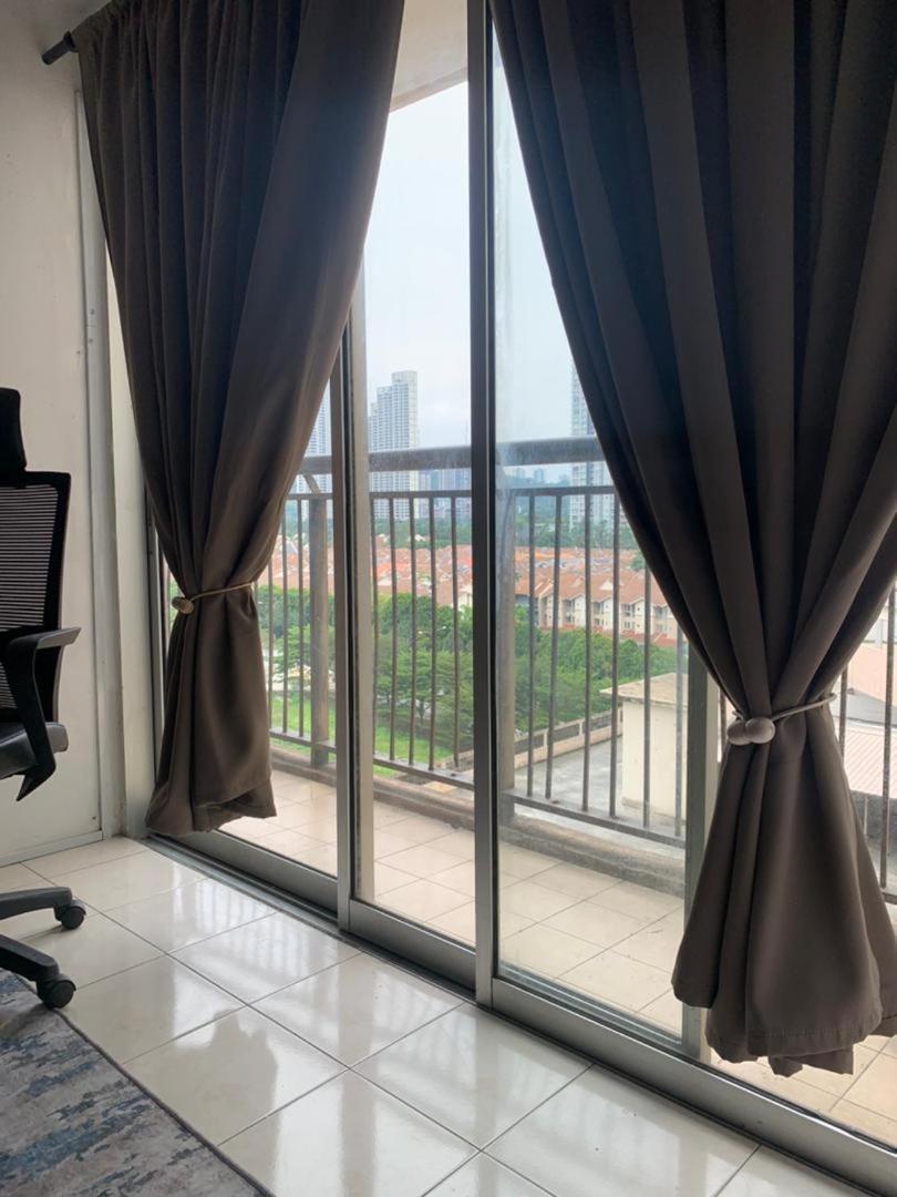 Ala Muji Menjalara * Kuala Lumpur